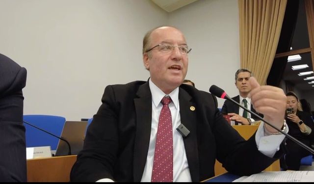 Akay, Bakanlığa Çağrı Yaptı!