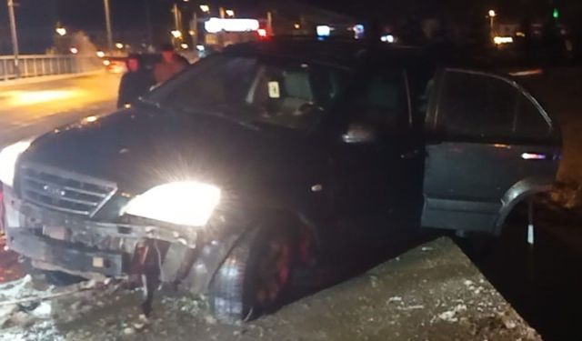 Cip, Nehir Üzerindeki Köprüde Asılı Kaldı!