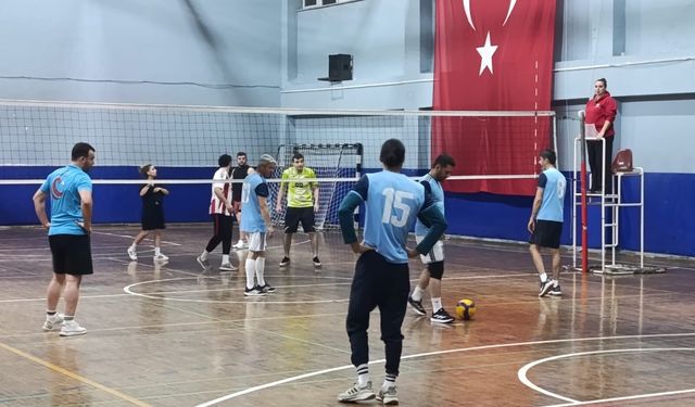Kilimli’de Voleybol Heyecanı Zirveye Çıktı