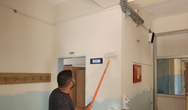 Devrek’te İlkokulun Çevresine Makyaj!