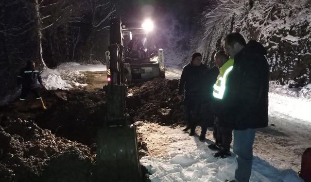 Kozlu'da Ekipler Zamanla Yarıştı! Başkan Dökmeci Sahada...