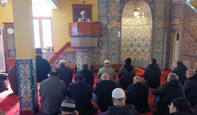 Zonguldak’ta Dualar Dünya Müslümanları İçin Yükseldi