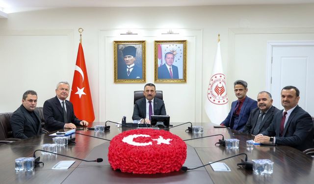 Valilikte Çaycuma Zirvesi!