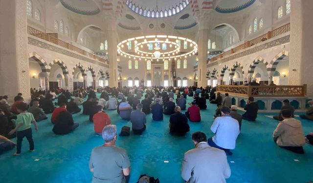 Zonguldak’ta Hatimle Teravih Namazı Kılınacak Camiler Açıklandı