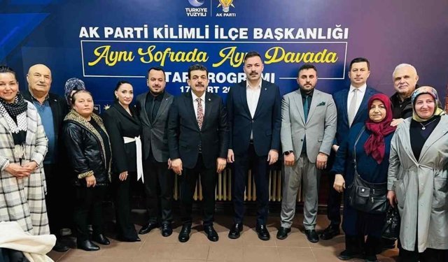 Ak Parti Kilimli’de İftar Buluşması: Yüzlerce Kişi Aynı Sofrada Bir Araya Geldi