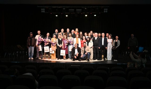 EREĞLİ’DE “IŞILTILI HAŞERAT” OYUNUNA YOĞUN İLGİ