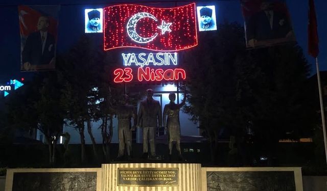 Komşunun Cadde Ve Sokaklarında Bayrama Özel Fotoğraflar!