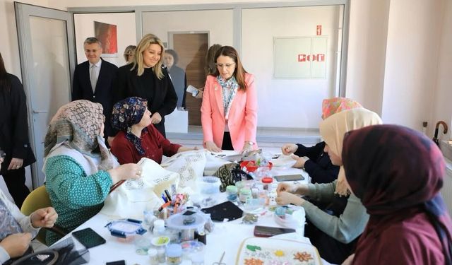 Bartın Valisi Nurtaç Arslan'dan Filografi Kursu’na Ziyaret!