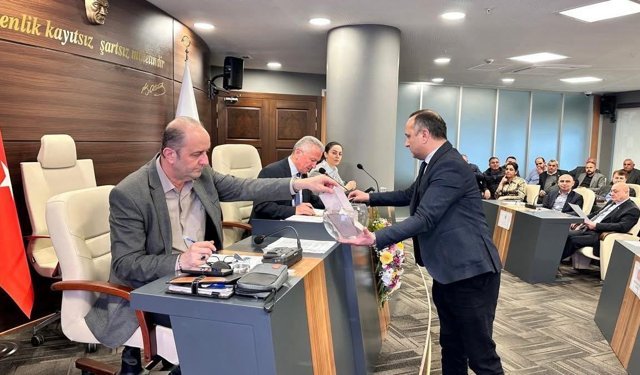 Kardeş Kardeş Seçildiler!