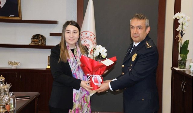 Kilimli İlçe Emniyet Müdürü Cengiz Sivri Kaymakam Demirer'i Ziyaret Etti