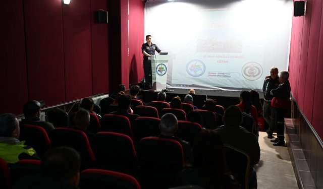 EREĞLİ’DE 17. GRUP GÖNÜLLÜ İTFAİYECİ EĞİTİMİ REKOR KATILIMLA BAŞLADI