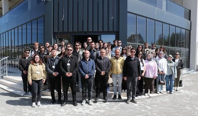 Öğrencilere Dev Projenin Kapılarını Açtı!