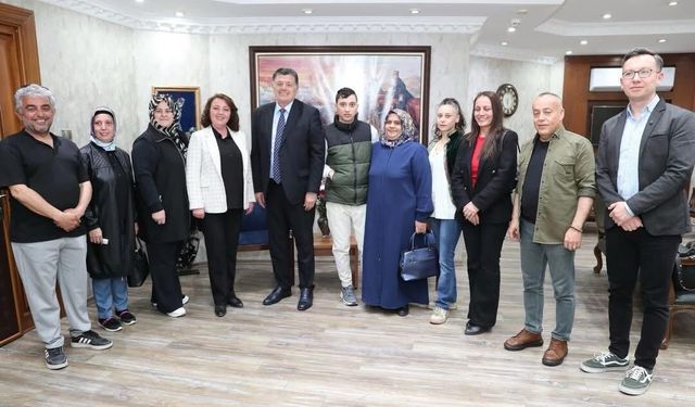 Belediyeden “Engelsiz Adımlar, Güçlü Yarınlar” Projesine Destek!