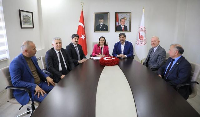 Vali Sözleşme İmzaladı!