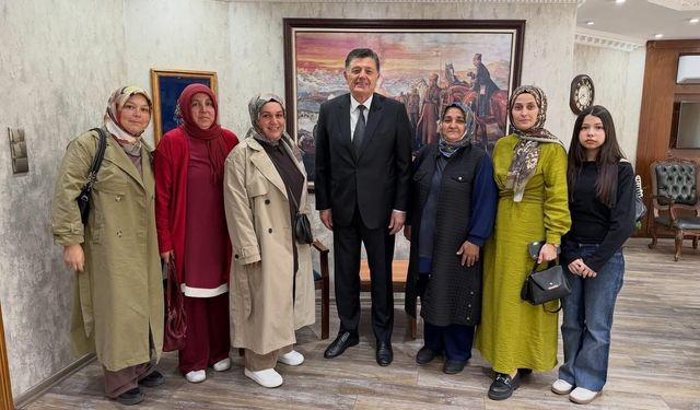 Seracı Kadınlardan Belediye Başkanına Sürpriz!