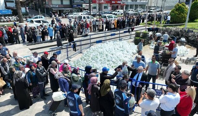 Ereğli Belediyesi, 350 Bin Ata Tohumu Fidesini Halka Ücretsiz Dağıttı