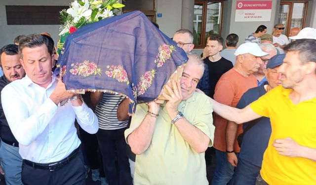 Kilimli Yasta: Eğitimci Nuran Bacak Defnedildi