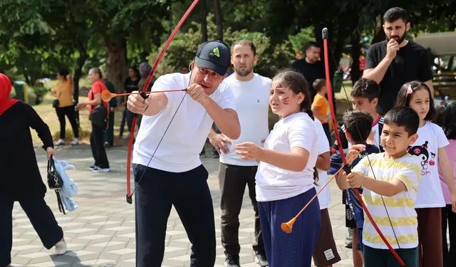 Kilimli Çocukların Kahkahalarıyla Şenlendi: Başkan Kamil Altun'dan Muhteşem Yaz Sürprizi