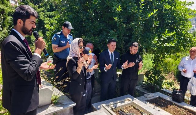 Kozlu'da Anlamlı Anma: Aziz Şehitlerimizin Kabrine Ziyaret
