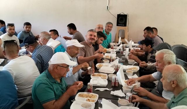 Yeniköy’de Geleneksel Aşure Coşkusu