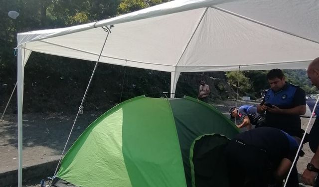 Merve Altı Plajı’nda Çadır Ve Baraka İşgalleri Kaldırıldı