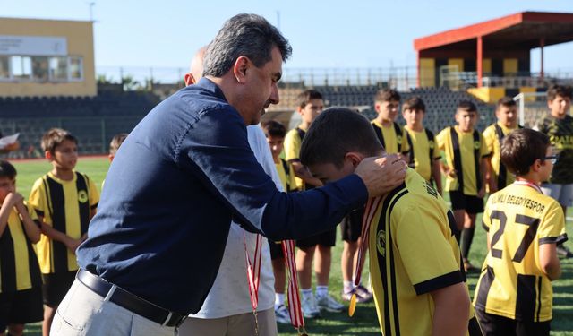 Geleceğin Yıldızları Sahneye Çıktı: Kilimli’de Futbol Okulu