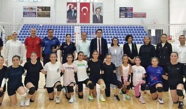 Kozlu’da Genç Sporculara Kaymakam Çakır’dan Moral Ziyareti