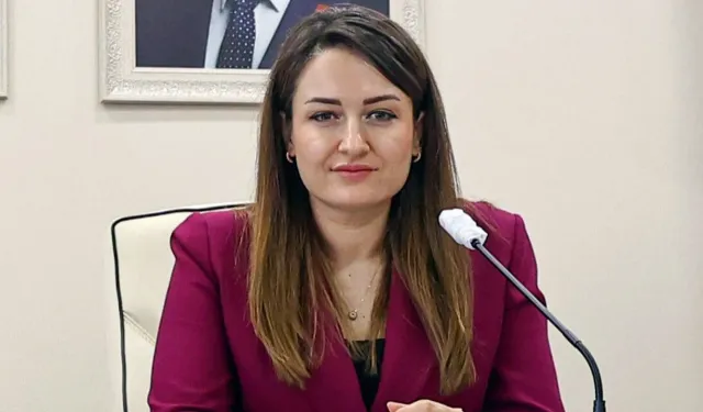 Büşra Özdemir Kimdir? Kaç Yaşında, Nereli Ve Mesleği Ne?