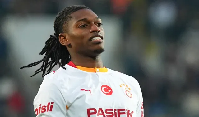 Leao Neden Çıktı? Sakatlandı Mı?