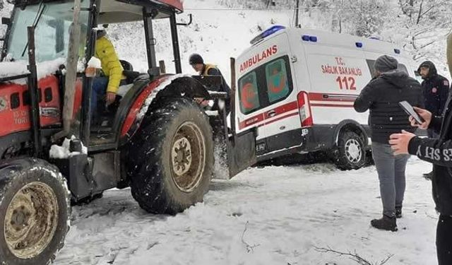 Bartın'da batan gemide 6 mürettebat kurtarılarak limana getirildi