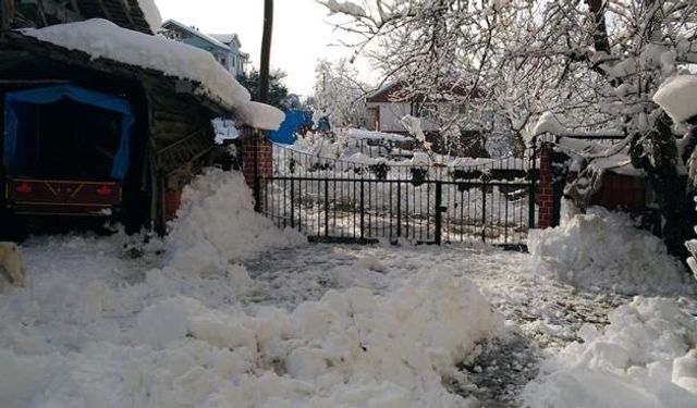 5 gündür devam eden elektrik kesintisi vatandaşı çileden çıkardı...