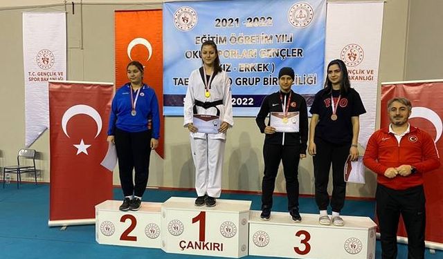 Milli sporcu Livanur Tiryakioğlu, Çankırı’dan şampiyonlukla döndü...