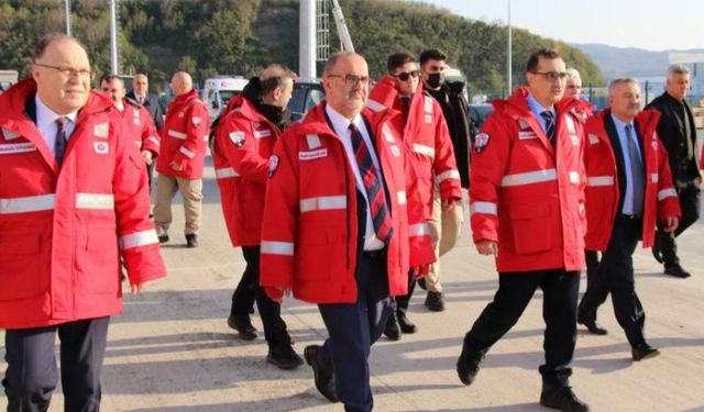 Bakan Dönmez, Filyos Limanı’nda incelemelerde bulundu..