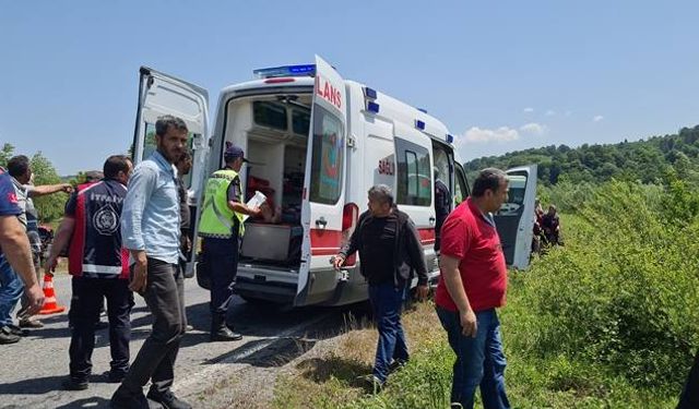 Kontrolden çıkan araç dereye düştü: 1 kişi halatla kurtarıldı...