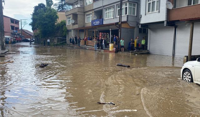 Yoğun yağış nedeniyle Çaydamar deresi taştı