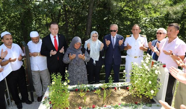 15 Temmuz şehidi Mustafa Yaman kabri başında anıldı