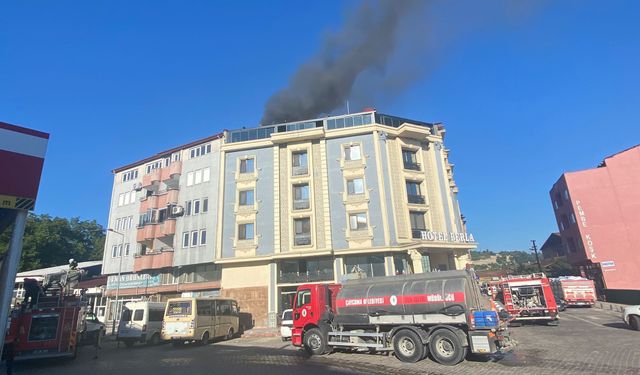 Zonguldak'ta otelde çıkan yangın korkuttu...