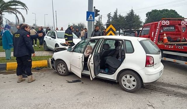 Işık ihlali kazaya neden oldu: 3 yaralı!