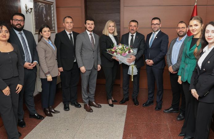 Vali Hacıbektaşoğlu, Baro Yönetimini Makamında Kabul Etti