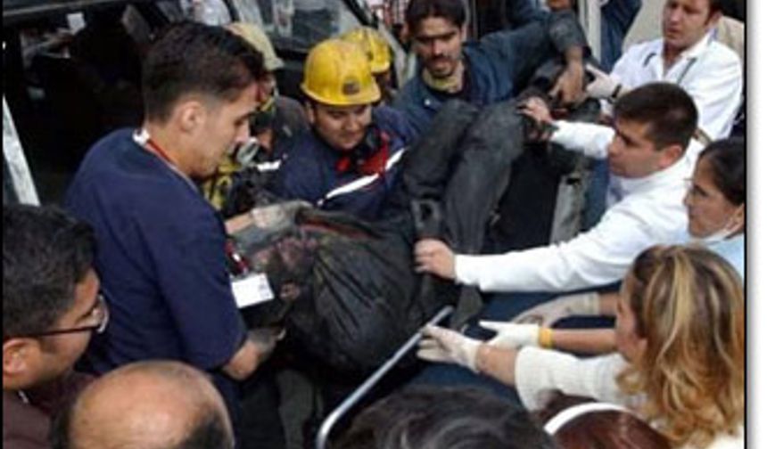 Tüneldeki yoğun duman nedeniyle içeriye girmekte zorlanan ekipler, mahsur kalanların tamamına ulaşamadı.