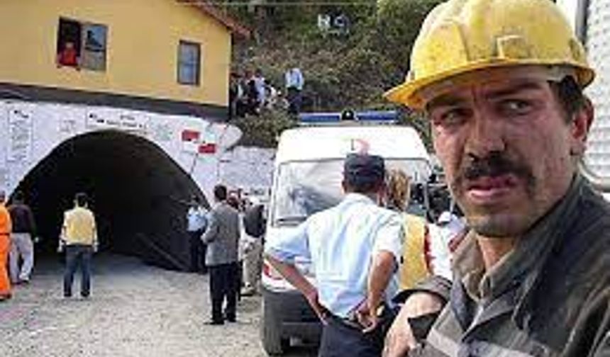 9 Eylül 2004—  Kastamonu’nun Küre ilçesinde madende çıkan yangının ardından çıkarılan ceset sayısı 19 oldu.
