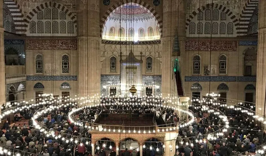 . Recep ayı ocayı itibariyle başlıyor olacak. Üç ayların sonuncusu olan Ramazan ayında ise Müslüman alemini heyecanlandıran Ramazan Bayramı da idrak ediliyor olacak. 