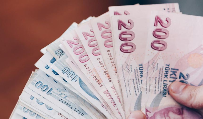 Bankalar Emeklilere 24 Bin TL'ye Varan Promosyon Sunuyor
Eylül ayında yapılan açıklamalara göre, bankaların sunduğu promosyon kampanyalarında en yüksek ödeme tutarı 24 bin TL'ye ulaştı. Vatandaşlar, bu fırsatlardan yararlanmak ve hangi bankanın ne kadar promosyon sunduğunu öğrenmek için yoğun bir araştırma yapıyor.