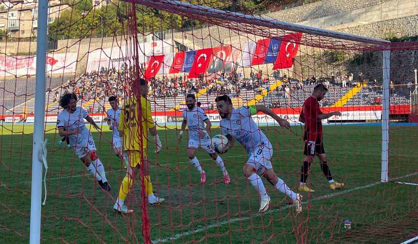 Zonguldakspor-Turgutluspor maçında ilk gol sesi