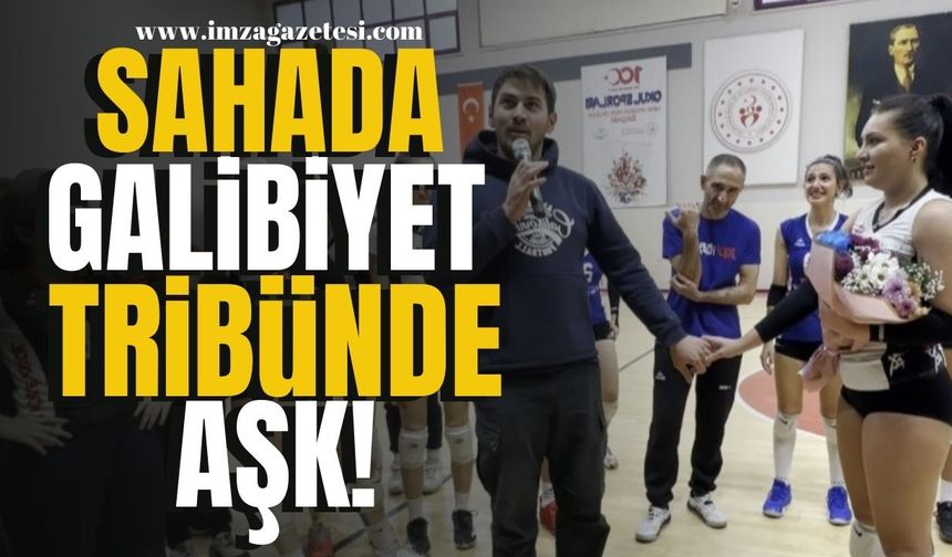 Sahada Galibiyet, Tribünde Aşk! Voleybolcuya Maç Sonrası Sürpriz Evlilik Teklifi!