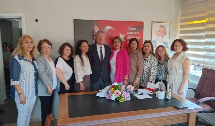 CHP’li kadınlar sahada…
