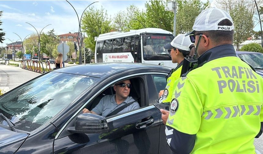 Trafik Denetimlerinde Sürücülere Ceza Yağdı...