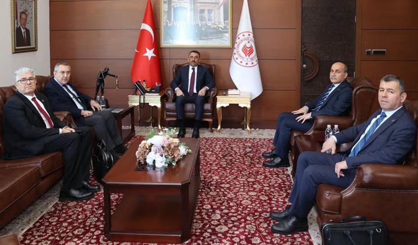 Vali Hacıbektaşoğlu, Kardemir'i Ağırladı...