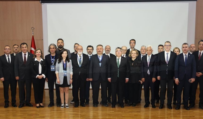 Geleceğin mühendisleri BEUN’da buluştu! “EFİS 2025” sempozyumu başladı...