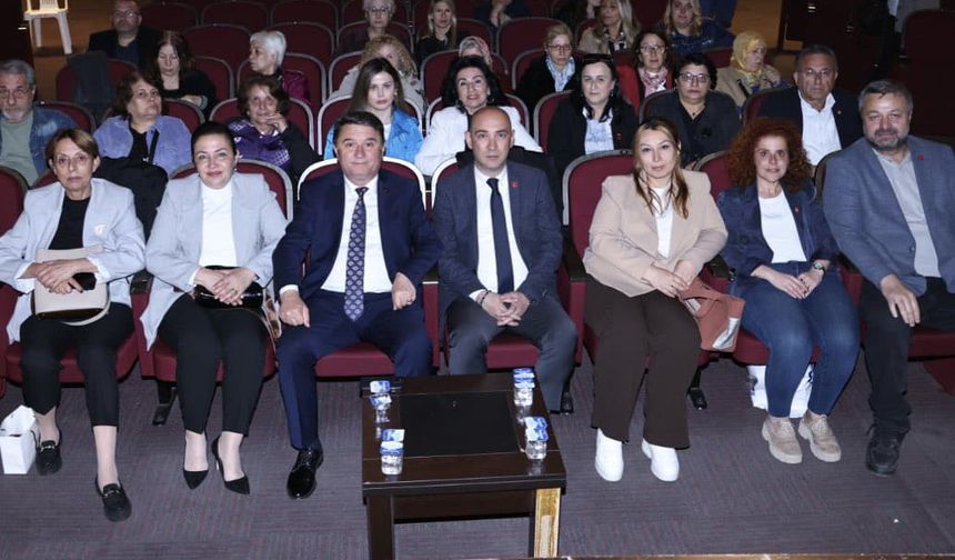 BAŞKAN ERDEM ÇİFTİ “AZİZNAME” TİYATROSUYLA SANATSEVERLERLE BULUŞTU